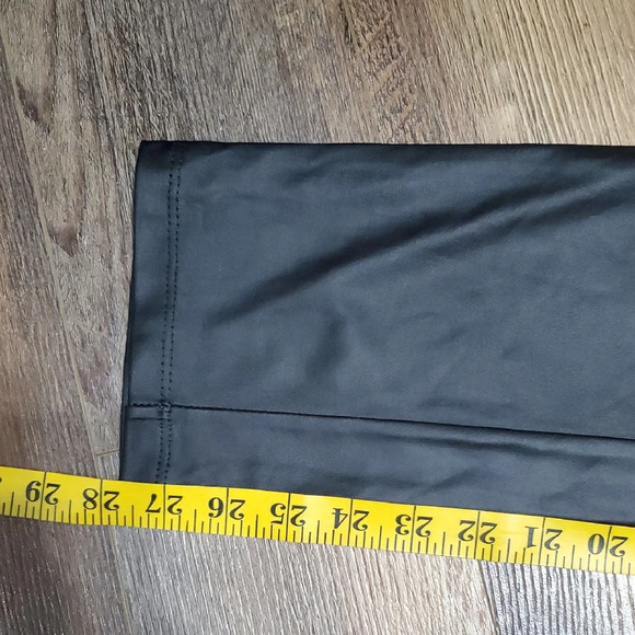 CLARA SUNWOO Black Leggings with Modern Design - Picture 5 of 10